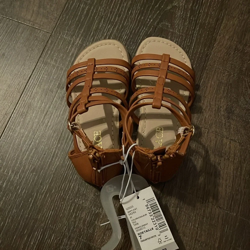 The Children’s Place toddler girl Sandals Size 7 New